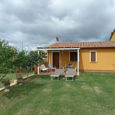 La Casina Di Campagna Tra E Bibbona Дом отдыха Чечина