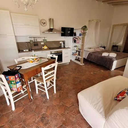 Дом отдыха La Casina Di Campagna Tra E Bibbona Чечина