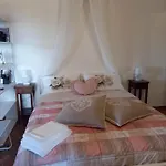 La Casina Di Campagna Tra E Bibbona チェチナ